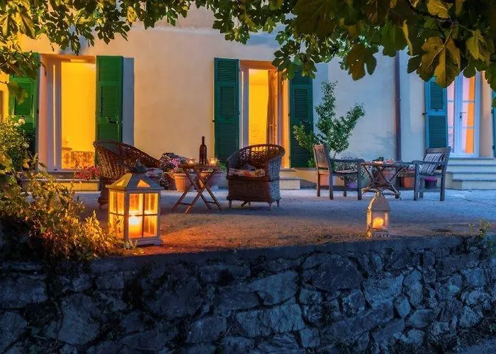 Agriturismo La Selva בית חווה
